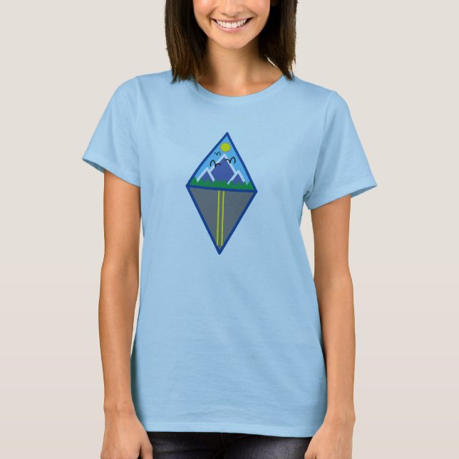 Söt Geometric Mountain Women's T-Shirt (Framsida)