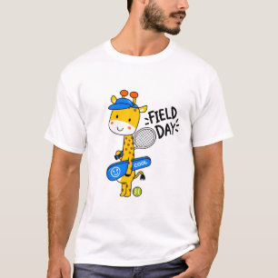 Söt Giraff Tennisfält Dag – Roliga Sport Karaktär T Shirt