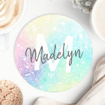 Söt Glitter Holografiskt irdescent Girly Underlägg Papper Rund<br><div class="desc">En trendig söt chic med båda glitter-bakgrunden i vackert pastel färg. Du kan enkelt anpassa dig med ditt anpassningsbar monogram och/eller namn.</div>