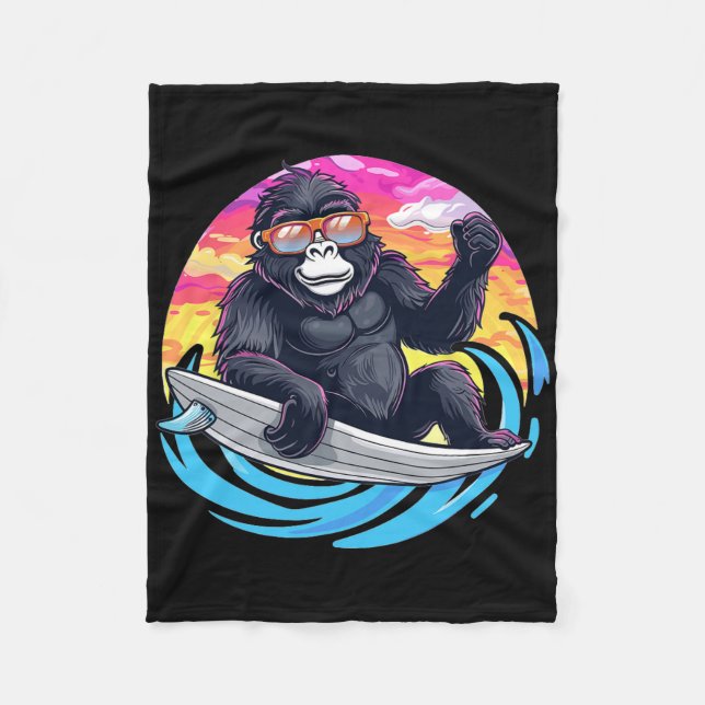 Söt gorilla som surfar  fleecefilt (Framsidan)