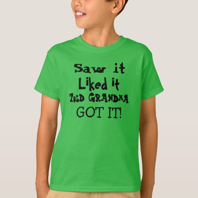 Söt Grön Förstörd Av Mormor T Shirt (Framsida)