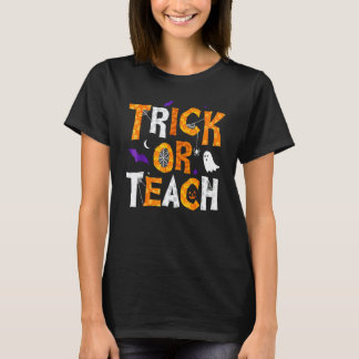 Söt Halloween lärare skola klassrum höst bus T Shirt