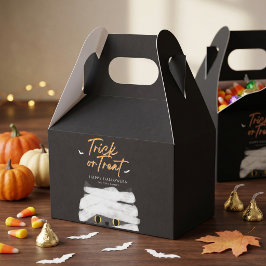 Söt Halloweenkattmumia för trick or treat Presentaskar