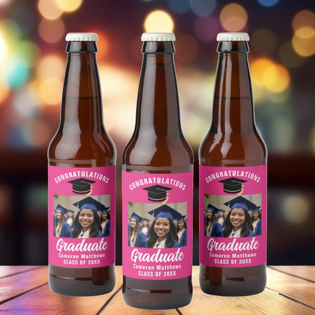 Söt het rosa examensfest specialfoto ölflaska etikett (Skapare uppladdad)