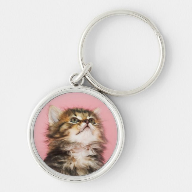 Söt i rosa kattunge rund silverfärgad nyckelring (Framsidan)