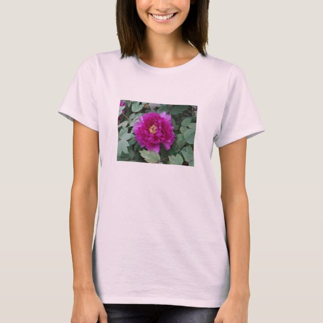 Söt i Rosa Peonies på T Shirt (Framsida)