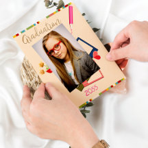 Söt inbjudan till mellanstadieg examen