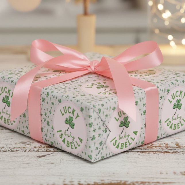 Söt irländsk lycklig baby rosa & grön shamrock presentpapper (Cute Irish Lucky Baby Gift Wrap for Girl Baby Shower & Mother to Be. Green Shamrock & Pink Gingham)