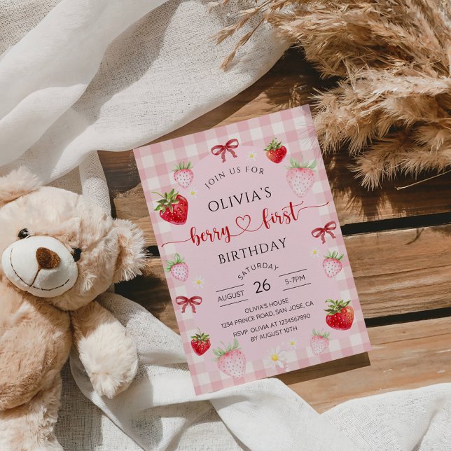 Söt jordgubbs 1-års födelsedagsfest inbjudningar (Skapare uppladdad)