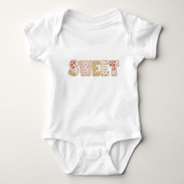 Söt jordgubbssömnad sommar-design t shirt (Framsida)
