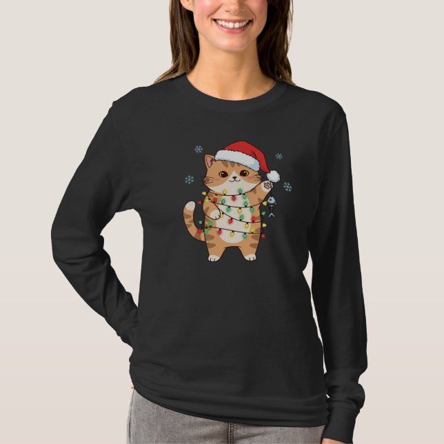 Söt julkatt i tomteluva & firande ljus t shirt (Framsida)