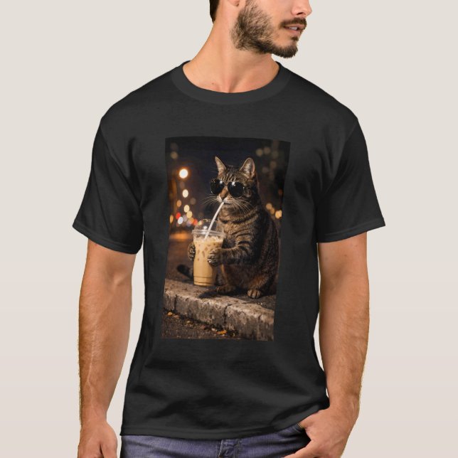 Söt katt dricker iskaffe natt scen lång sömn t shirt (Framsida)