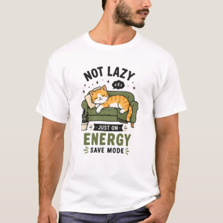 Söt katt som sover på soffan inte lat energisparlä t shirt