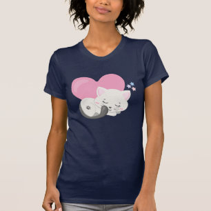 Söt Kattunge Sleeping med stort hjärta i ryggen T Shirt