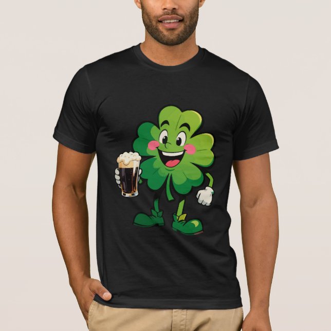 Söt klöver höjer ett glas t shirt (Framsida)