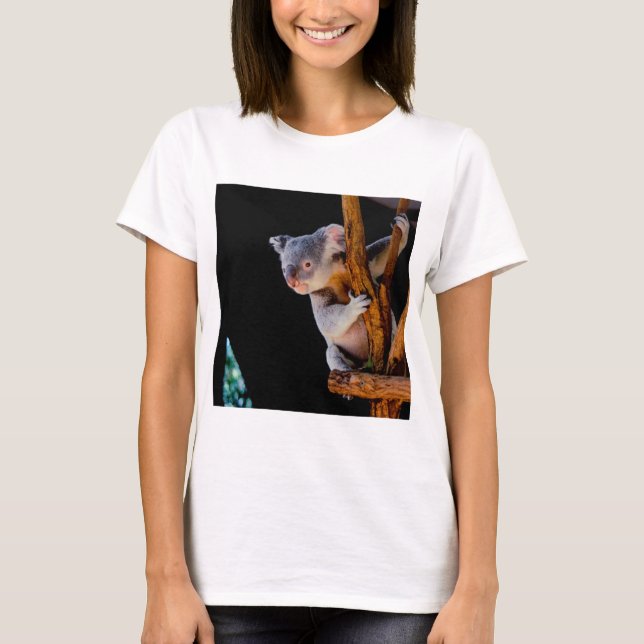 Söt koala i grått träd t shirt (Framsida)