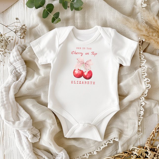 Söt körsbär på toppen rosa rosett baby bodysuit t shirt (Cute She is the Cherry on Top Bodysuit)