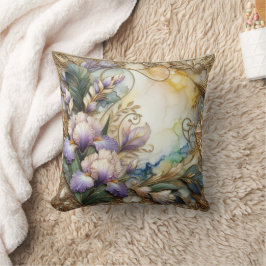 Söt Lavender Iris Flowers with Guld Scrolling Kudde