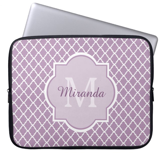 Söt Lavender Lila Quatrefoil Monogrammed Namn Laptop Sleeve (Framsidan)