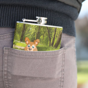Söt lekfull seriehund elev i skogen fickplunta