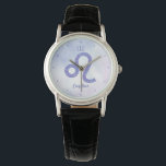 Söt Leo Astrology Sign Personlig Lila Armbandsur<br><div class="desc">Den här söten,  personligens lila och lavender Leo tittar på ditt astrologiska tecken från Zodiac i en vacker gnistra som konstellationerna. Anpassa den här söta julklappen med ditt namn i ett vackert kursivt skript för någon med en sen Juli- eller tidigt-födelsedag.</div>