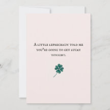Söt leprechaun fyrklövert kort par