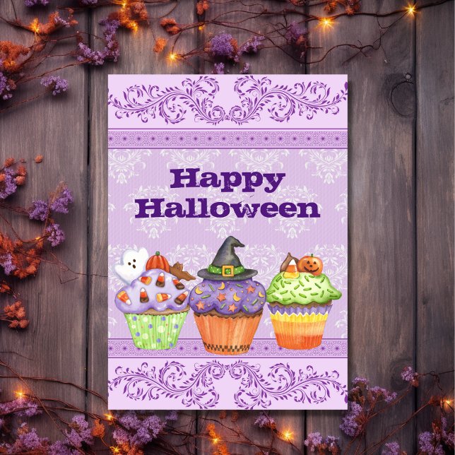 Söt Lila Happy halloween Muffins Helgdag Kort (Front - Pretty Purple Happy Halloween Cupcakes Holiday Card)