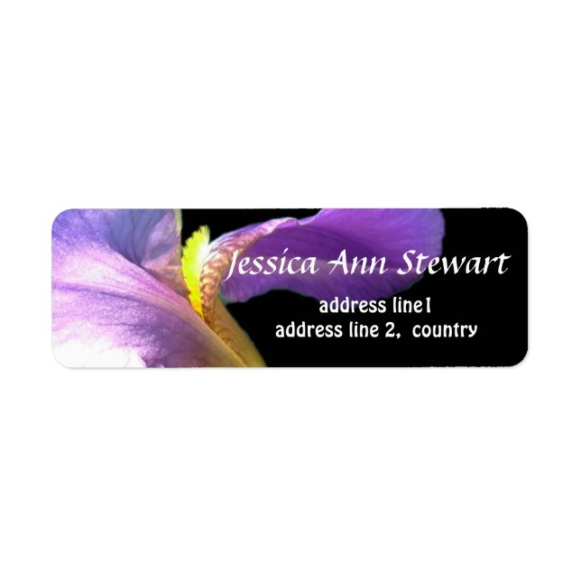 Söt lila iris-blomma i svart fotokonst returadress etikett (Framsidan)
