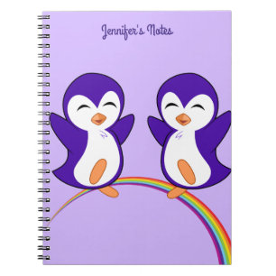 Söt Lila Penguin Rainbow Monogram Kids Anteckningsbok