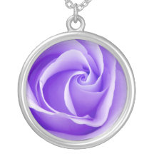 Söt Lila Ro Necklace