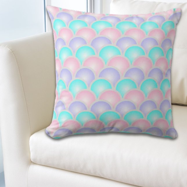 söt lila rosa aqua blue pastel sjöjungfru scale kudde (pretty purple pink aqua blue pastel mermaid scales throw pillow)