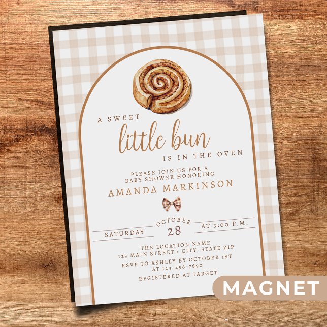 Söt lilla bun i Oven Neutralt Baby Shower Magnetisk Inbjudningskort (Skapare uppladdad)