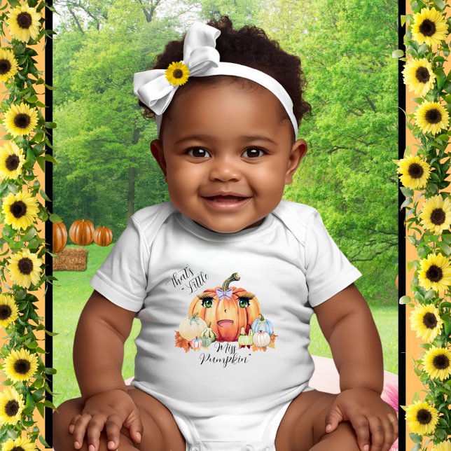 Söt Lilla Fröken Pumpa Citat Anime Ansikte Höst T Shirt (Cute and sassy "That's Little Miss Pumpkin" baby girl's one-piece bodysuit for fall and Thanksgiving)