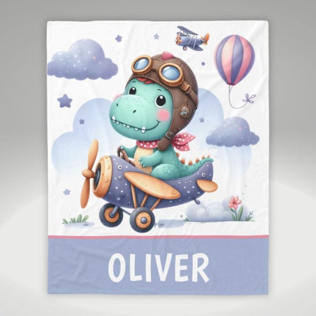 Söt liten dinosaurie flygande lila flygplan  fleecefilt (Skapare uppladdad)