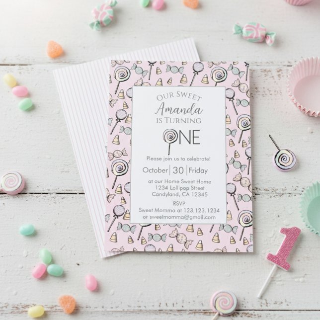 Söt Liten En Kaktema 1-årsfest Inbjudningar (Cute Pink 1st Birthday Invitation Card for Baby Girl. Sweet One Candy Theme with Colorful Lollipop)