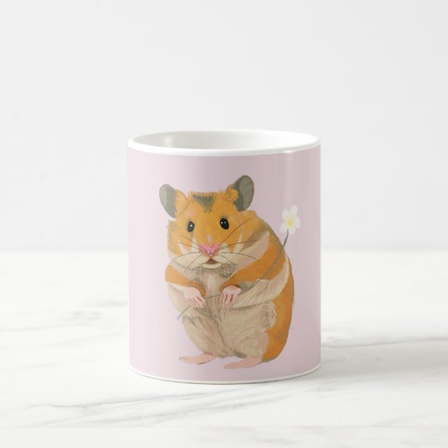 Söt liten hamster som håller en blomma kaffemugg (Center)