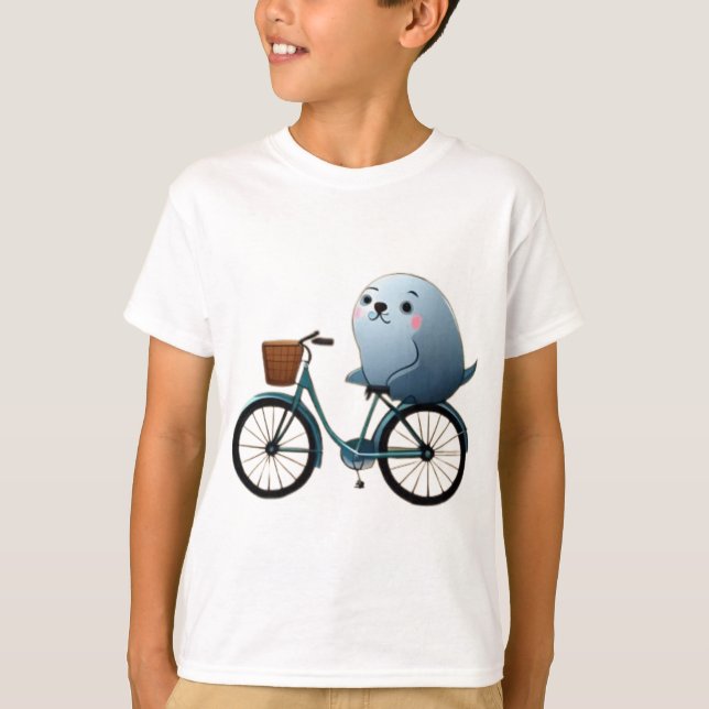 Söt liten tecknad säl på en cykel t shirt (Framsida)