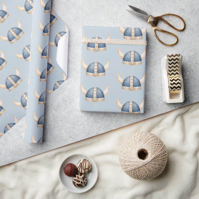 Söt liten vikinghjälm Baby Shower Presentpapper (Hantverk)