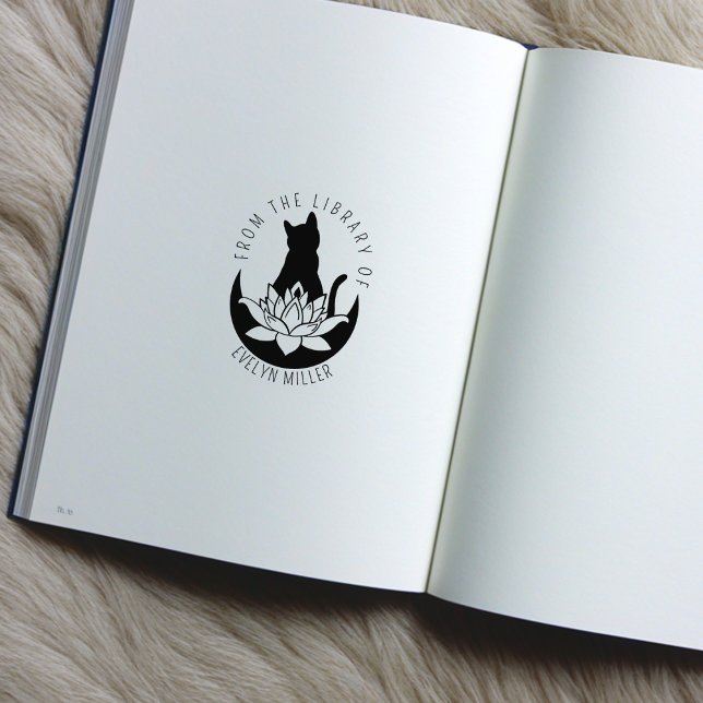 Söt Lotus-Måne-Katt Från Biblioteket Stämpel (Skapare uppladdad)