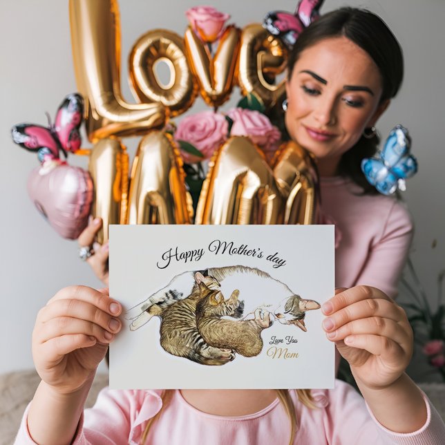 Söt mamma katt ammar sina små kattungar anpassat helg vykort (Cute Mother cat and kittens custom Holiday Postcard for mothers day)