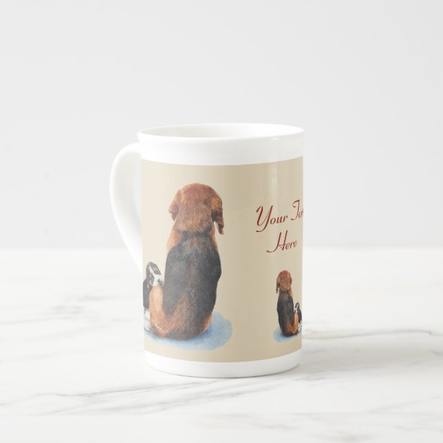 Söt marionettbeagle som med slogan kramar mamma hu benporslin mugg (Framsida vänster)