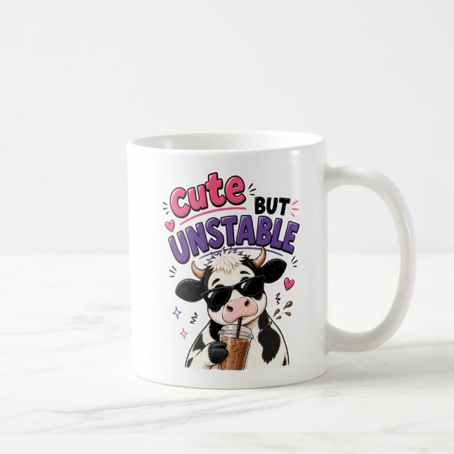 Söt men ostabil ko med iskaffe kaffemugg (Höger)