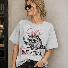 Söt Men Vild Tvättbjörnskniv T Shirt