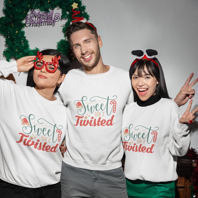 Söt men vriden julgosskjorta t shirt (sweet but twisted christmas sweatshirt
)