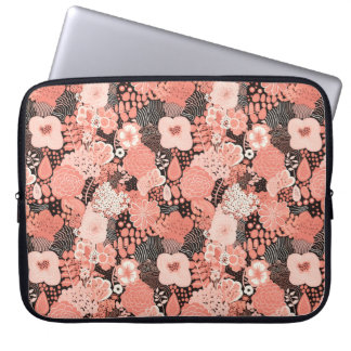 Söt Modern Coral and Rosa Blommigt Patterned Laptop Fodral