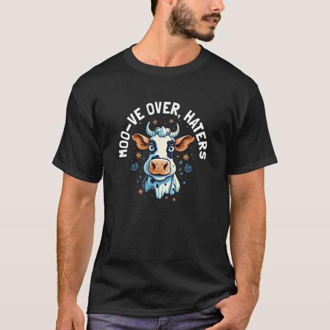 Söt Moo ve Över  Kviga Ko  Puns T Shirt (Framsida)