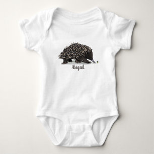 Söt myrpiggsvin med tecknad illustration av bin t shirt