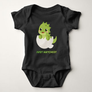 Söt Nykläckt Babydinosaurie T-Shirt