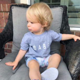 Söt och enkelt "Babe" T Shirt