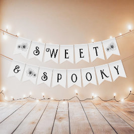 Söt och taokisk, gotisk blommtatuering Babyskor Vimplar